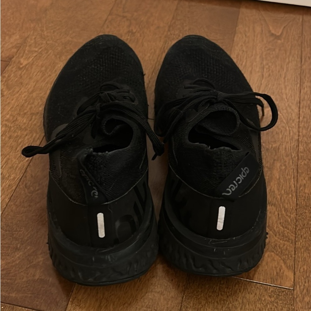 Nike Men's Black Athletic Sneakers - Picture 3 of 7